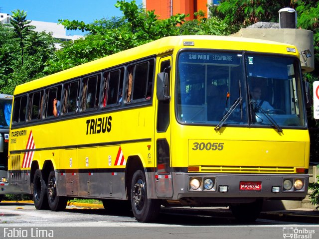 Viação Itapemirim 30055 na cidade de São Paulo, São Paulo, Brasil, por Fabio Lima. ID da foto: 1647114.