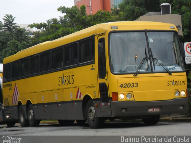Viação Itapemirim 42033 na cidade de São Paulo, São Paulo, Brasil, por Dalmo Pereira da Costa. Número da foto: #1652451.