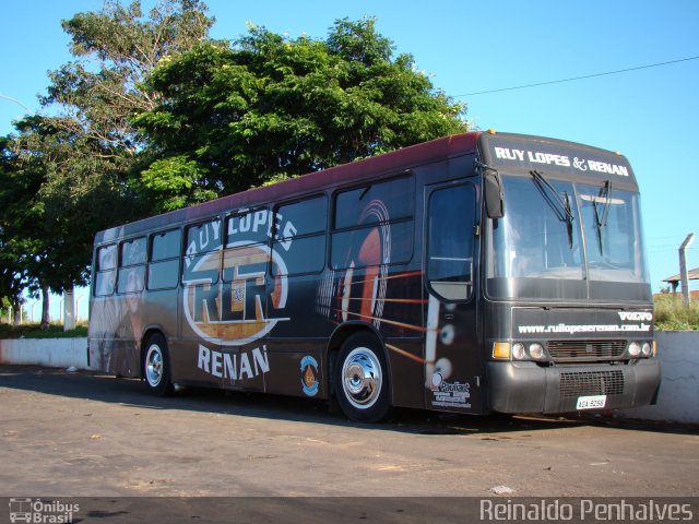 Ruy Lopes & Renan 9256 na cidade de Umuarama, Paraná, Brasil, por Reinaldo Penha. Número da foto: #1722967.