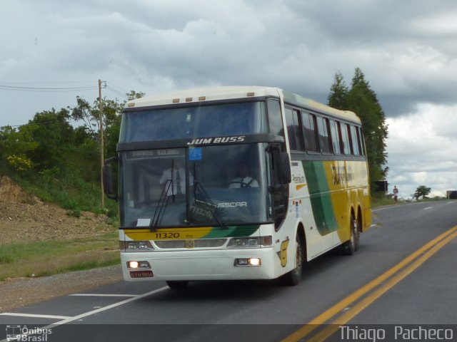 Empresa Gontijo de Transportes 11320 na cidade de Buenópolis, Minas Gerais, Brasil, por Thiago  Pacheco. ID da foto: 1723837.