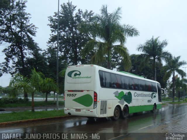 Viação Continental de Transportes 1057 na cidade de Patos de Minas, Minas Gerais, Brasil, por RAFAEL  JUNIO FONSECA. ID da foto: 1723455.