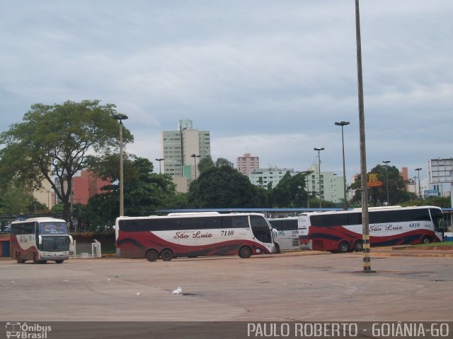 Expresso São Luiz FROTA na cidade de Goiânia, Goiás, Brasil, por Paulo Roberto de Morais Amorim. Número da foto: #1723859.