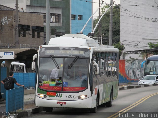 Metra - Sistema Metropolitano de Transporte 7207 na cidade de São Paulo, São Paulo, Brasil, por Carlos Eduardo. Número da foto: #1729669.