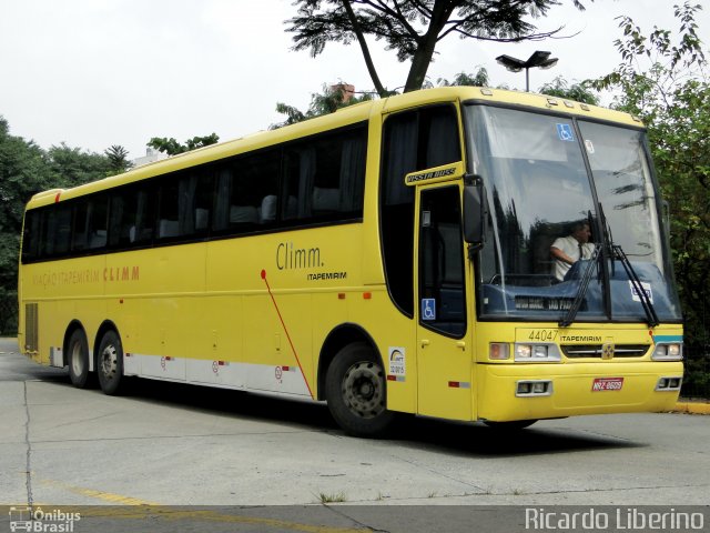 Viação Itapemirim 44047 na cidade de São Paulo, São Paulo, Brasil, por Ricardo Liberino. ID da foto: 1738475.