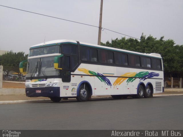 Ônibus Particulares 1991-R na cidade de Primavera do Leste, Mato Grosso, Brasil, por Alexandre Rodrigo. ID da foto: 1739114.