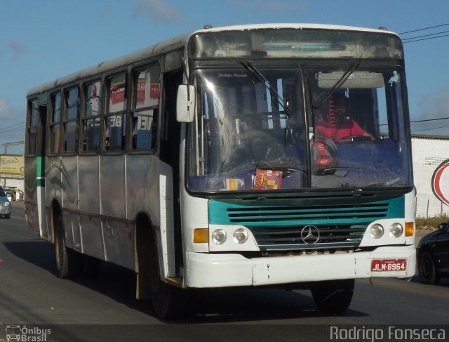 Ônibus Particulares 8964 na cidade de Maceió, Alagoas, Brasil, por Rodrigo Fonseca. Número da foto: #1740648.