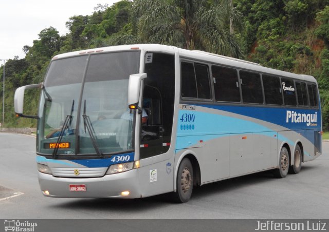 Pitangui Turismo 4300 na cidade de Viana, Espírito Santo, Brasil, por J.  Luiz. Número da foto: #1741451.