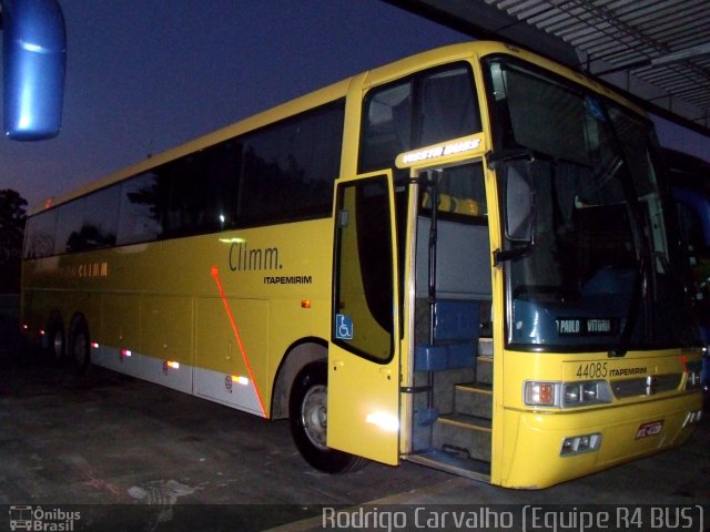 Viação Itapemirim 44085 na cidade de Campos dos Goytacazes, Rio de Janeiro, Brasil, por Rodrigo S. G Busólogo do Brasil. ID da foto: 1706372.