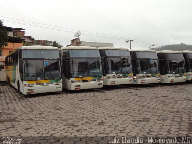 Empresa Gontijo de Transportes 11030 na cidade de João Monlevade, Minas Gerais, Brasil, por Luiz Claudio . Número da foto: #1707617.