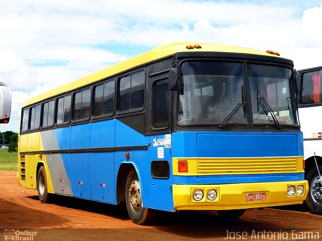 Santana Tur 5035 na cidade de Brasília, Distrito Federal, Brasil, por José Antônio Gama. ID da foto: 1743468.