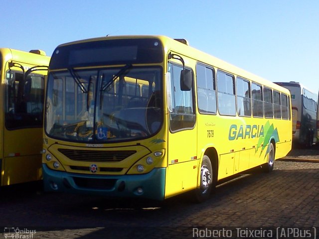 Viação Garcia 7679 na cidade de Londrina, Paraná, Brasil, por Roberto Teixeira. Número da foto: #1746242.