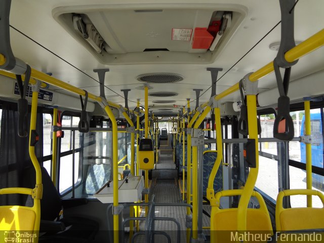 Empresa Metropolitana 208 na cidade de Recife, Pernambuco, Brasil, por Matheus Fernando. Número da foto: #1746972.