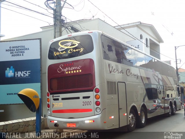 Vera Cruz Transporte e Turismo 2000 na cidade de Patos de Minas, Minas Gerais, Brasil, por RAFAEL  JUNIO FONSECA. Número da foto: #1748180.