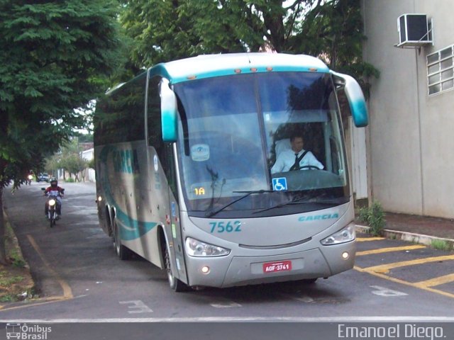 Viação Garcia 7562 na cidade de Apucarana, Paraná, Brasil, por Emanoel Diego.. Número da foto: #1754512.