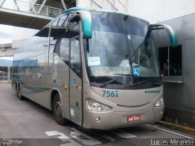 Viação Garcia 7562 na cidade de Campinas, São Paulo, Brasil, por Lucas Miranda. Número da foto: #1756068.