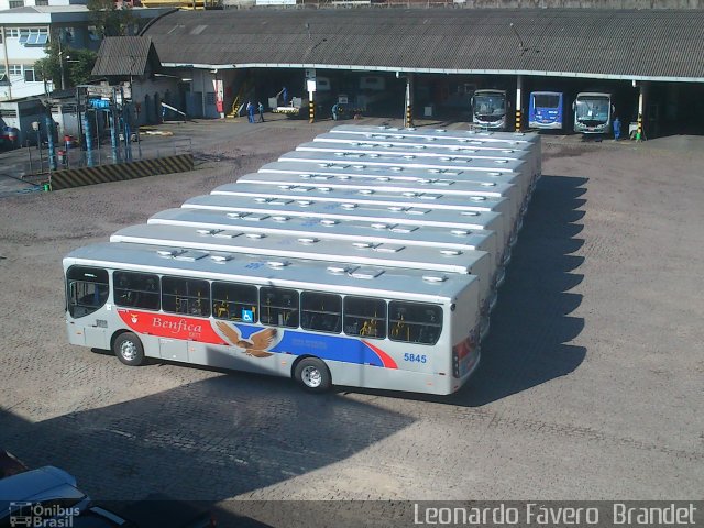 BBTT - Benfica Barueri Transporte e Turismo 5845 na cidade de Barueri, São Paulo, Brasil, por Leonardo Fávero  Brandet. Número da foto: #1756595.