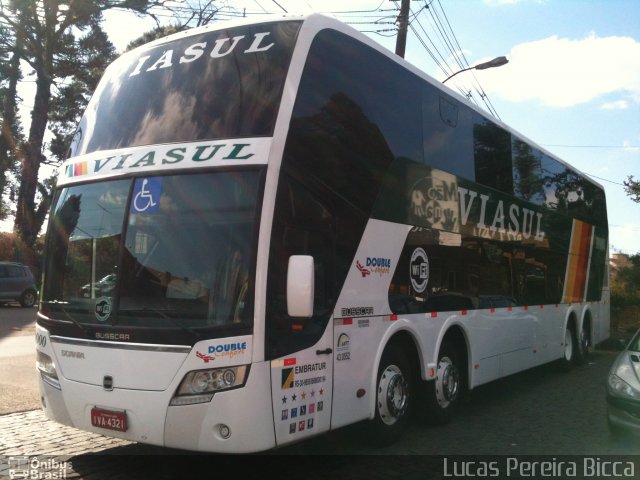 Viasul - Auto Viação Venâncio Aires 10000 na cidade de Gramado, Rio Grande do Sul, Brasil, por Lucas Pereira Bicca. Número da foto: #1760222.
