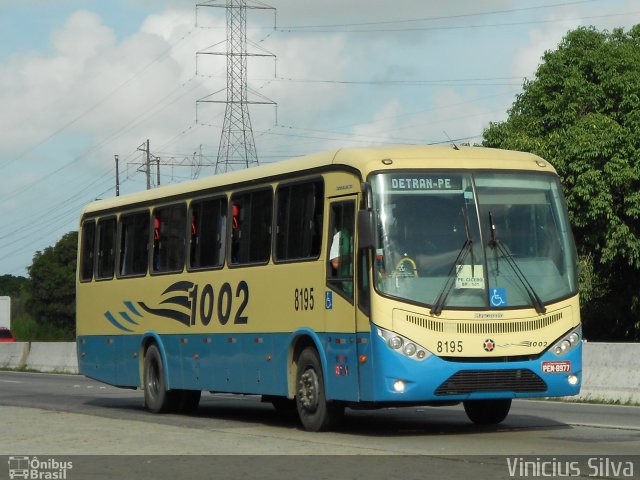 Expresso 1002 8195 na cidade de Recife, Pernambuco, Brasil, por Vinicius Silva. Número da foto: #1763340.