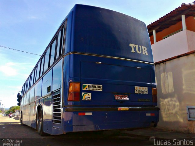 Ônibus Particulares 0475 na cidade de Jequitaí, Minas Gerais, Brasil, por Lucas Santos. ID da foto: 1763070.