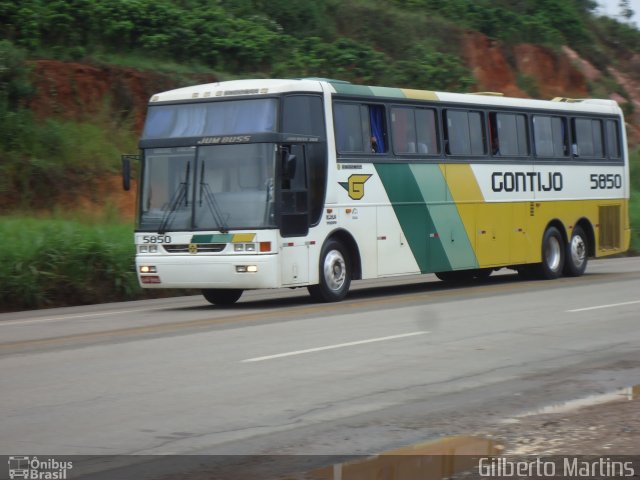 Empresa Gontijo de Transportes 5850 na cidade de João Monlevade, Minas Gerais, Brasil, por Gilberto Martins. ID da foto: 1709998.