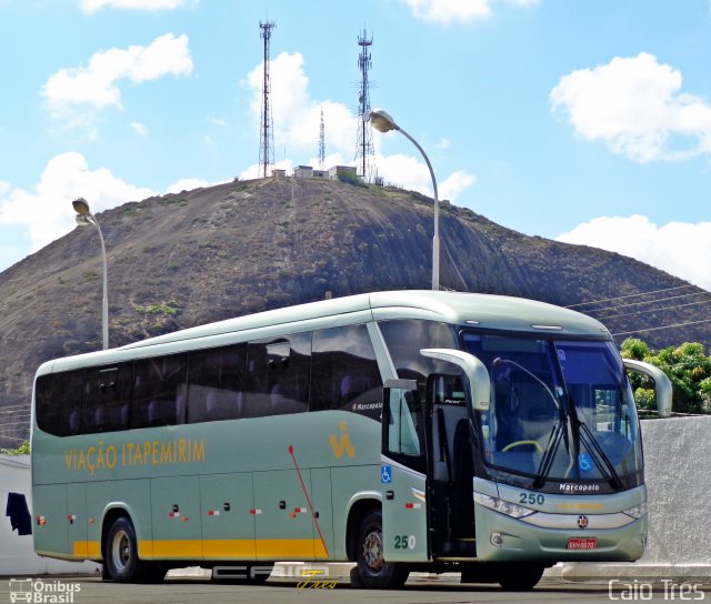 Viação Itapemirim 250 na cidade de Nanuque, Minas Gerais, Brasil, por Caio Trés. Número da foto: #1765577.