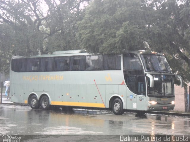 Viação Itapemirim 225 na cidade de São Paulo, São Paulo, Brasil, por Dalmo Pereira da Costa. Número da foto: #1718863.