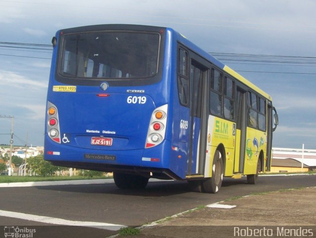 Empresa Circular de Marília 6019 na cidade de Marília, São Paulo, Brasil, por Roberto Mendes. Número da foto: #1719481.