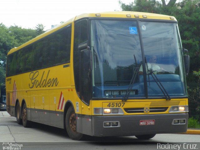 Viação Itapemirim 45107 na cidade de São Paulo, São Paulo, Brasil, por Rodney Cruz. ID da foto: 1787828.