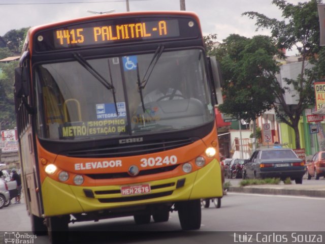 Expresso Luziense > Territorial Com. Part. e Empreendimentos 30240 na cidade de Santa Luzia, Minas Gerais, Brasil, por Luiz Carlos Souza. ID da foto: 1788367.