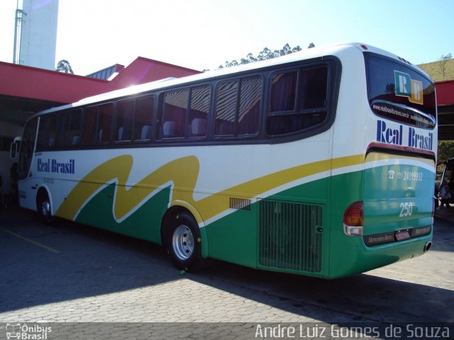 Real Brasil Turismo 250 na cidade de Queluz, São Paulo, Brasil, por André Luiz Gomes de Souza. ID da foto: 1790936.