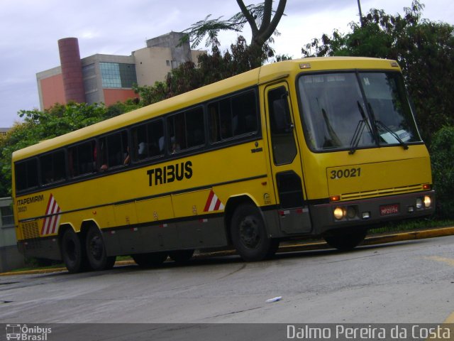 Viação Itapemirim 30021 na cidade de São Paulo, São Paulo, Brasil, por Dalmo Pereira da Costa. ID da foto: 1798570.