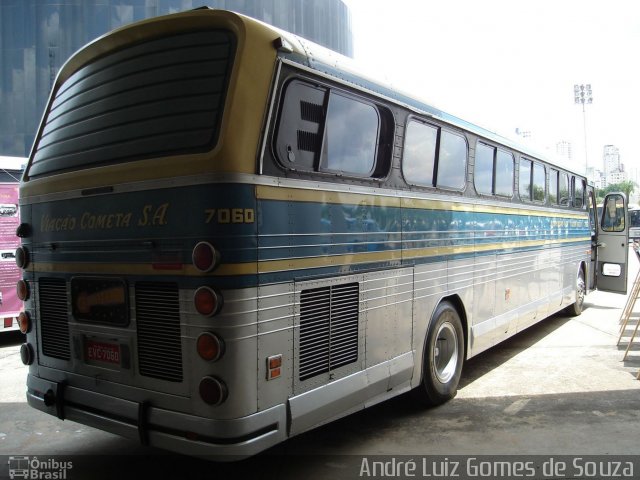 Viação Cometa 7060 na cidade de São Paulo, São Paulo, Brasil, por André Luiz Gomes de Souza. Número da foto: #1801204.