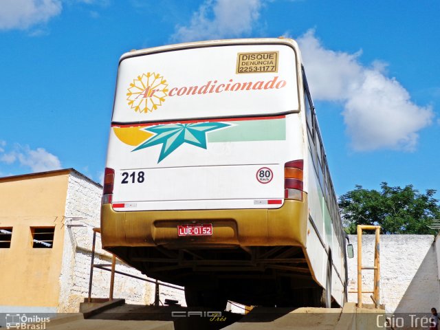 Santa Inês Tour 218 na cidade de Nanuque, Minas Gerais, Brasil, por Caio Trés. Número da foto: #1805387.