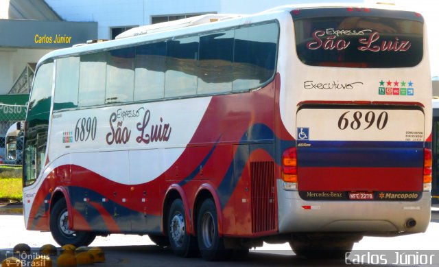 Expresso São Luiz 6890 na cidade de Goiânia, Goiás, Brasil, por Carlos Júnior. Número da foto: #1809356.