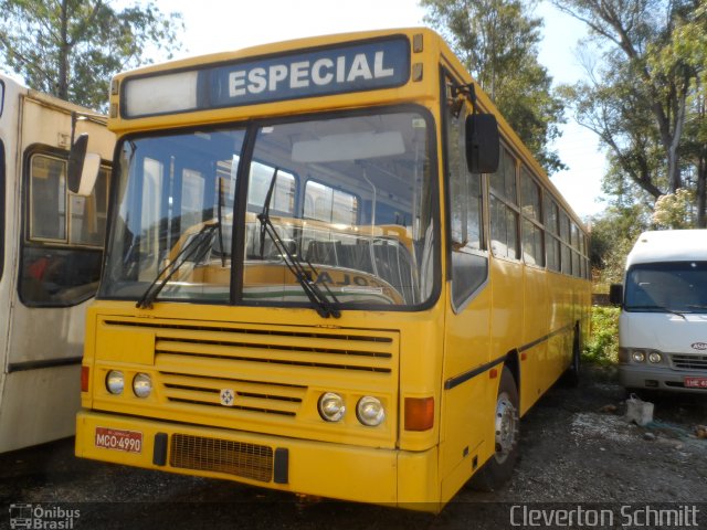 Ônibus Particulares 01urba na cidade de Santa Maria, Rio Grande do Sul, Brasil, por Cleverton Schmitt. ID da foto: 1809504.