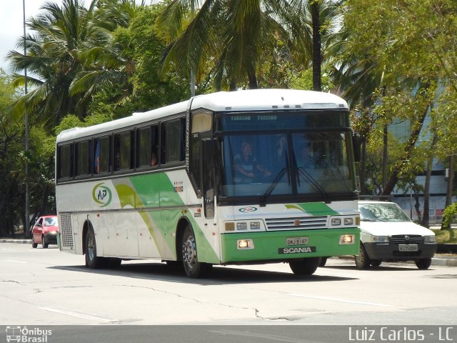 AP Locação Turismo e Transporte Escolar 9157 na cidade de Recife, Pernambuco, Brasil, por Luiz Carlos de Santana. ID da foto: 1811696.