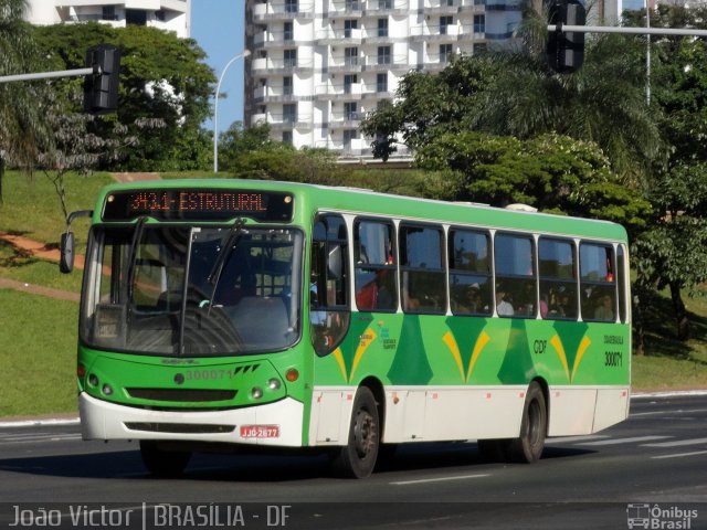 Viação Cidade Brasília 300071 na cidade de Brasília, Distrito Federal, Brasil, por João Victor. ID da foto: 1813956.