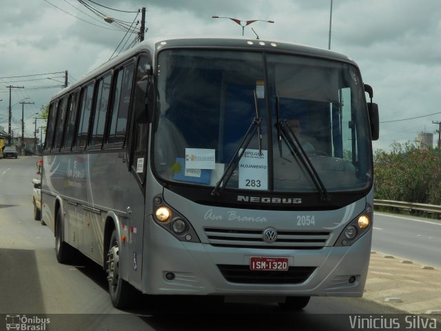 Asa Branca Turismo 2054 na cidade de Cabo de Santo Agostinho, Pernambuco, Brasil, por Vinicius Silva. Número da foto: #1816192.