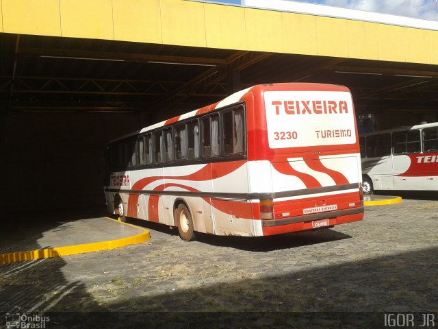 Empresa Irmãos Teixeira 3230 na cidade de Divinópolis, Minas Gerais, Brasil, por Igor Policarpo. Número da foto: #1816668.