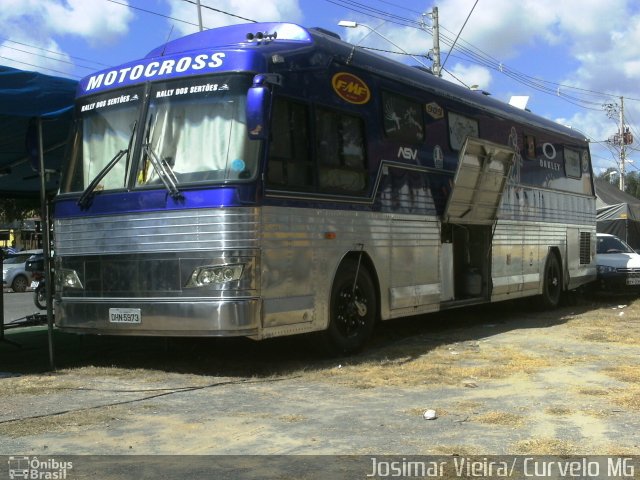 Zelão Racing 5973 na cidade de Curvelo, Minas Gerais, Brasil, por Josimar Vieira. Número da foto: #1816910.