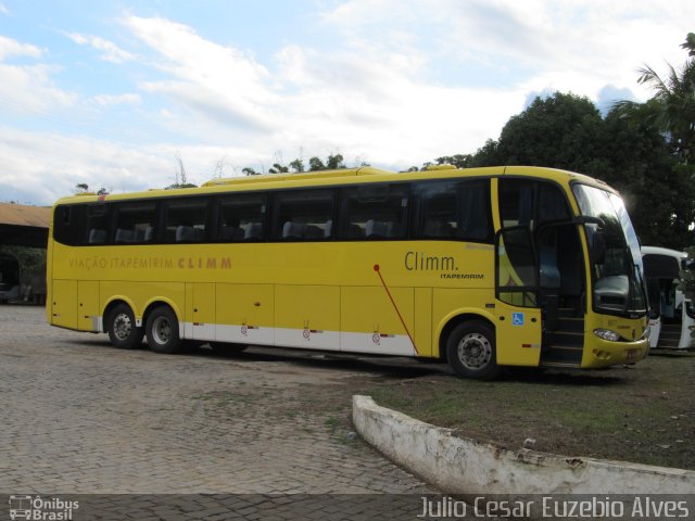 Viação Itapemirim 8871 na cidade de Muriaé, Minas Gerais, Brasil, por Julio Cesar Euzebio Alves. Número da foto: #1821141.
