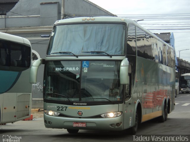 Viação Itapemirim 227 na cidade de Rio de Janeiro, Rio de Janeiro, Brasil, por Tadeu Vasconcelos. Número da foto: #1823928.