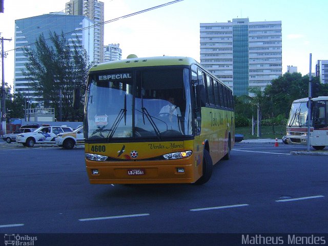 Verdes Mares Viagens e Turismo 4600 na cidade de Vitória, Espírito Santo, Brasil, por Matheus Mendes. Número da foto: #1826813.