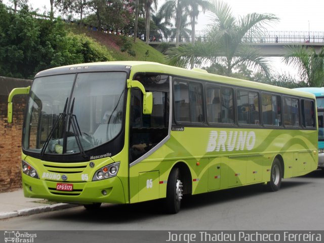Bruno Turismo 05 na cidade de Aparecida, São Paulo, Brasil, por Jorge Thadeu Pacheco Ferreira. Número da foto: #1827046.