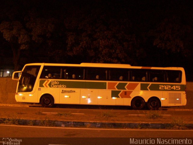 Cia. São Geraldo de Viação 21245 na cidade de Belo Horizonte, Minas Gerais, Brasil, por Maurício Nascimento. ID da foto: 1773522.