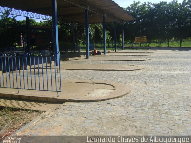 Terminais Rodoviários e Urbanos 0000 na cidade de Santa Maria da Vitória, Bahia, Brasil, por Leonardo Chaves de Albuquerque. Número da foto: #1780059.