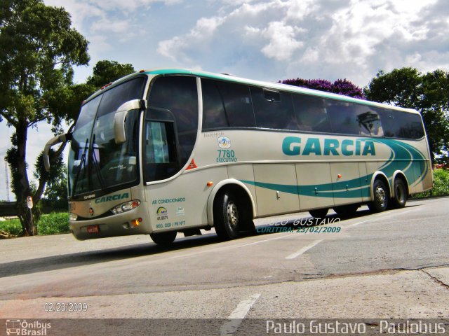 Viação Garcia 7780 na cidade de Curitiba, Paraná, Brasil, por Paulo Gustavo. Número da foto: #1782850.