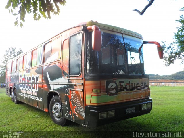 Educar Produções 5432 na cidade de Agudo, Rio Grande do Sul, Brasil, por Cleverton Schmitt. Número da foto: #1781674.