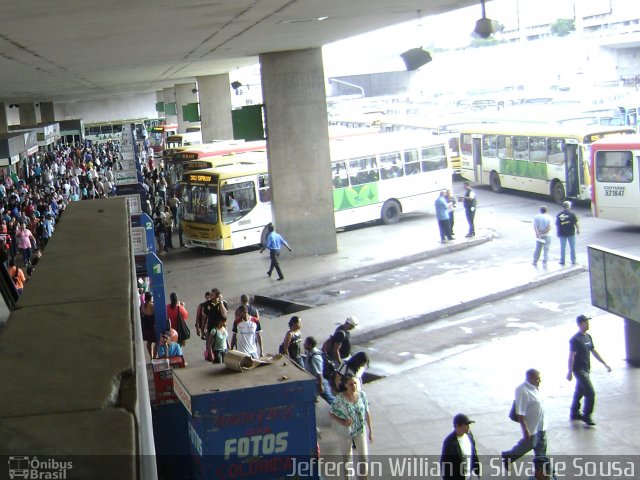 Terminais Rodoviários e Urbanos Rodoviária do Plano Piloto na cidade de Brasília, Distrito Federal, Brasil, por Jefferson Willian da Silva de Sousa. ID da foto: 1781736.