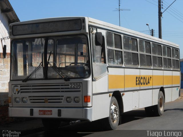 Viação Piracema de Transportes 2206 na cidade de Rio das Pedras, São Paulo, Brasil, por Tiago Longo. Número da foto: #1781567.